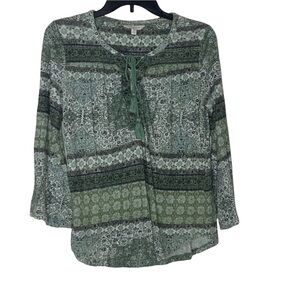 Lucky BRAND green blouse with long sleeves. Size S